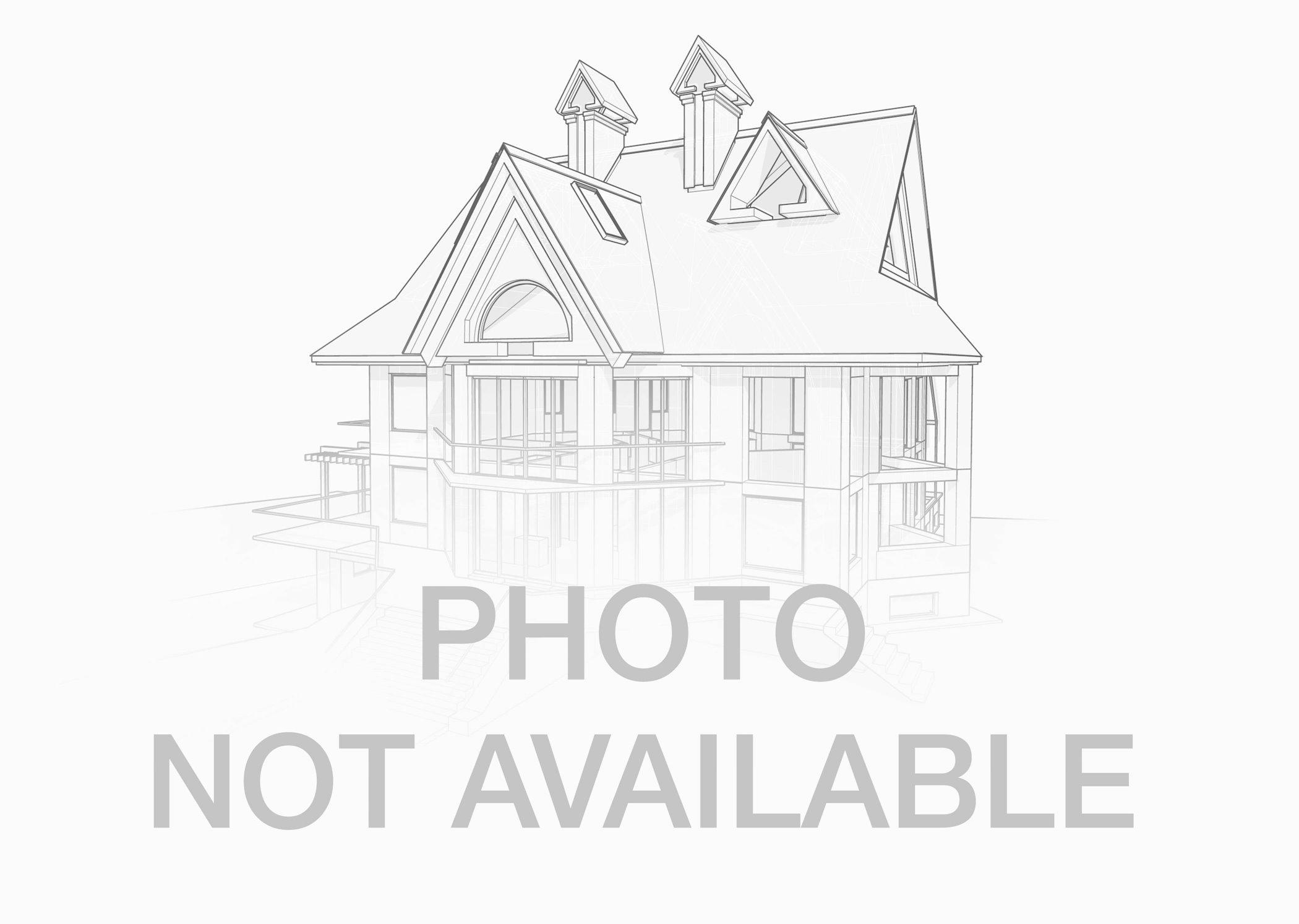 2315 N Arlington Heights Road 